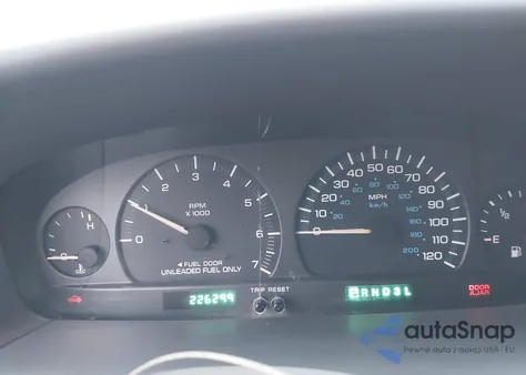 2000 Chrysler Town & Country Lx from USA, damaged, VIN 1C4GP44R5YB717634